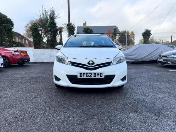 Toyota Yaris 1.33 Dual VVT-i TR Hatchback 5dr Petrol Multidrive S Euro 5 (101 ps)