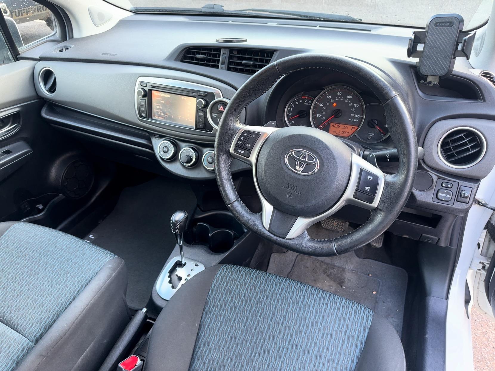 Toyota Yaris 1.33 Dual VVT-i TR Hatchback 5dr Petrol Multidrive S Euro 5 (101 ps)