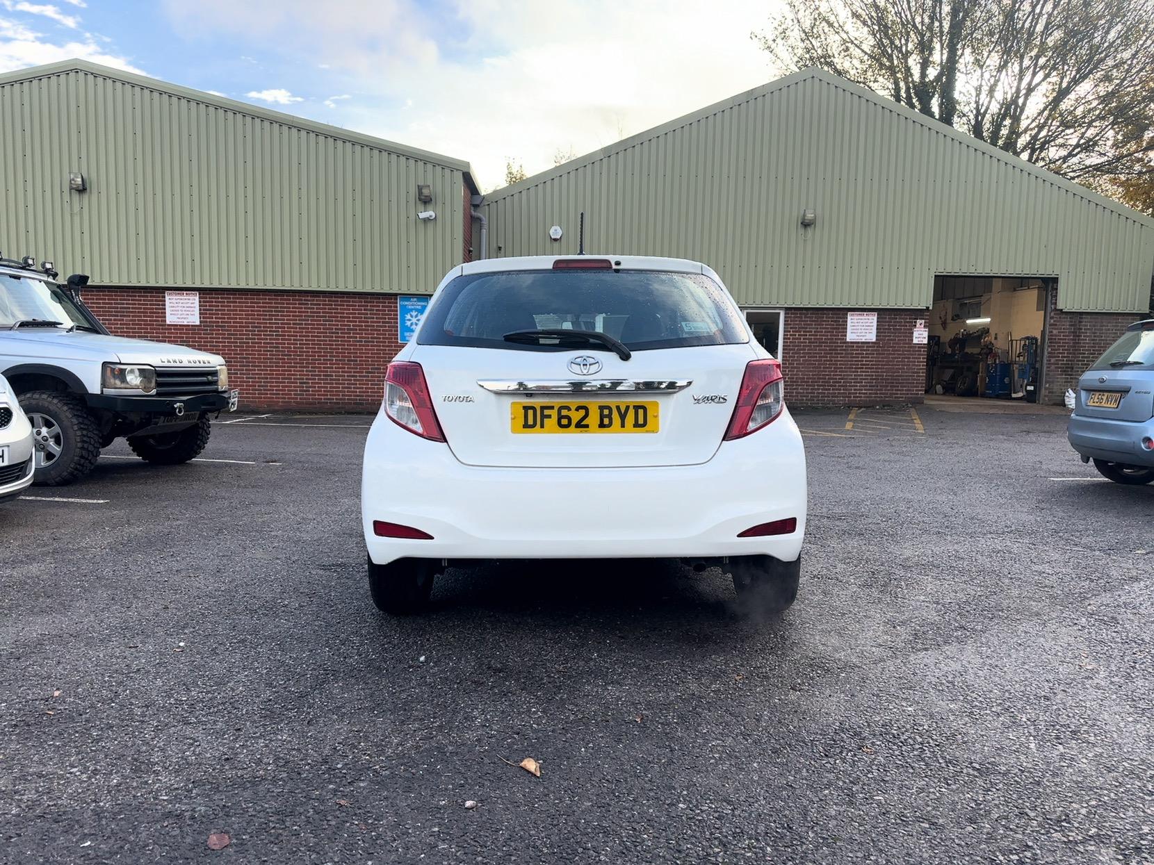 Toyota Yaris 1.33 Dual VVT-i TR Hatchback 5dr Petrol Multidrive S Euro 5 (101 ps)