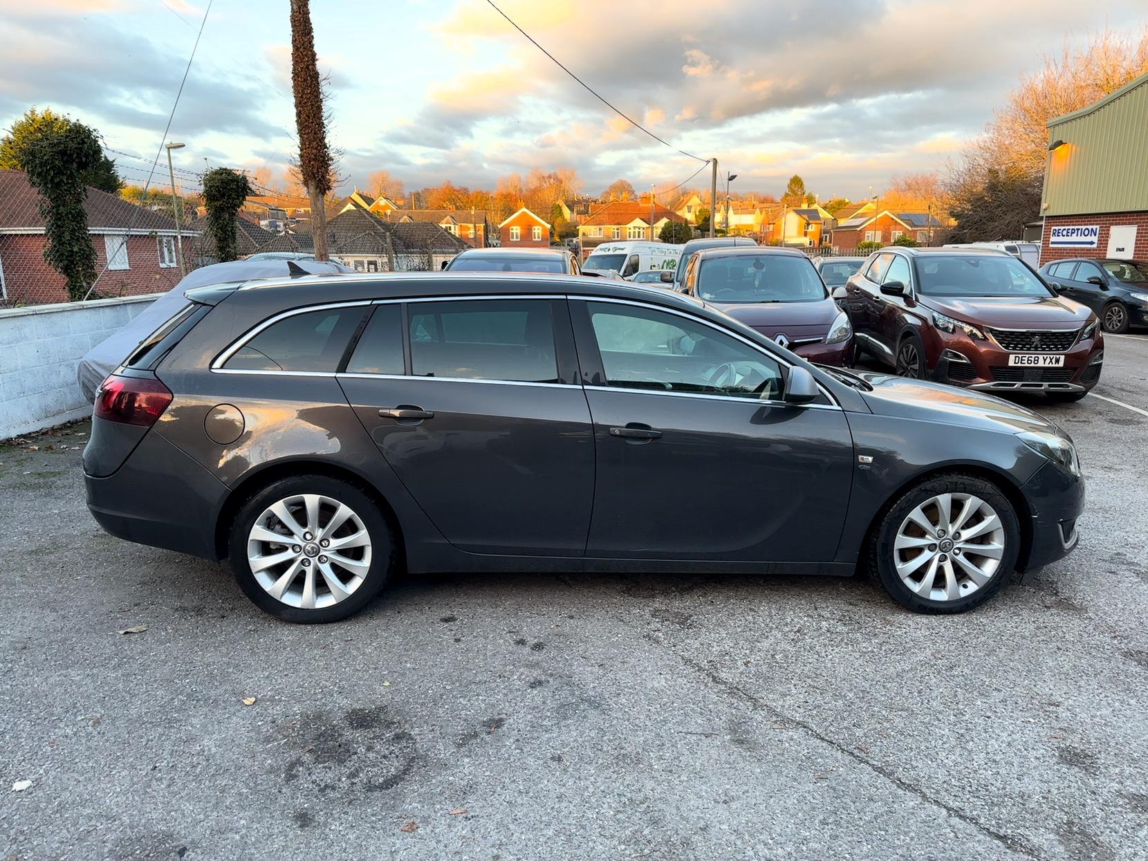 Vauxhall Insignia 2.0 CDTi ecoFLEX Elite Nav Sports Tourer 5dr Diesel Manual Euro 5 (s/s) (163 ps)