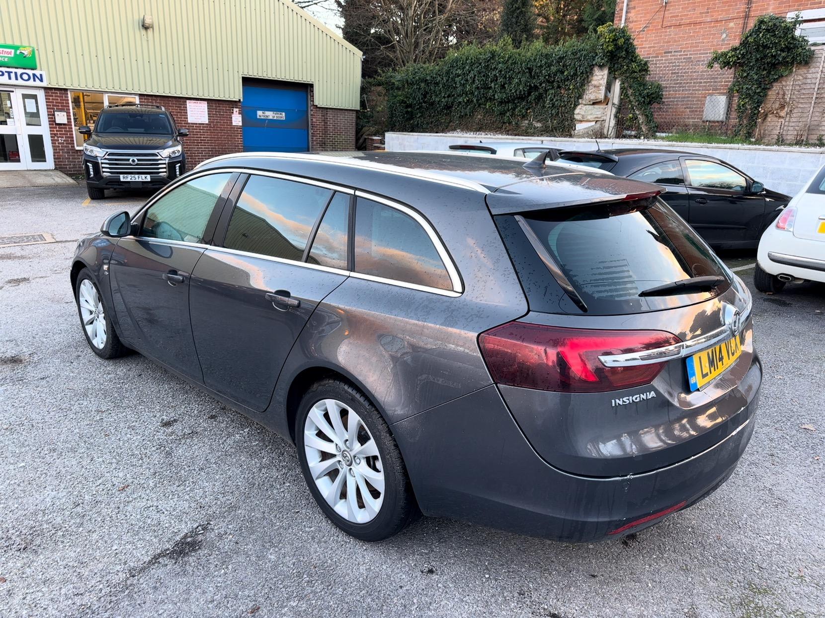 Vauxhall Insignia 2.0 CDTi ecoFLEX Elite Nav Sports Tourer 5dr Diesel Manual Euro 5 (s/s) (163 ps)