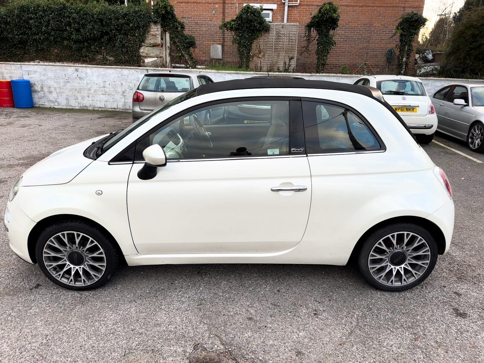 Fiat 500C 1.2 Lounge Convertible 2dr Petrol Manual Euro 5 (69 bhp)