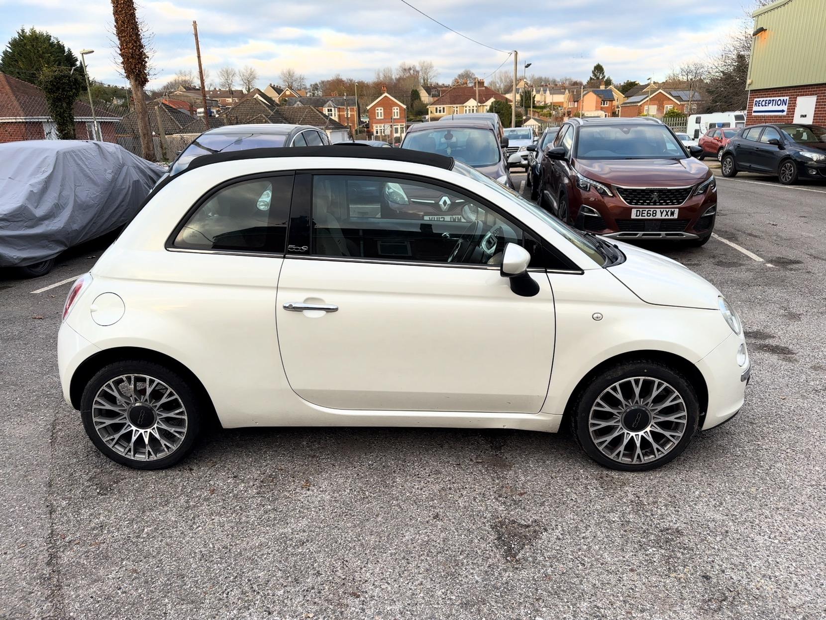 Fiat 500C 1.2 Lounge Convertible 2dr Petrol Manual Euro 5 (69 bhp)