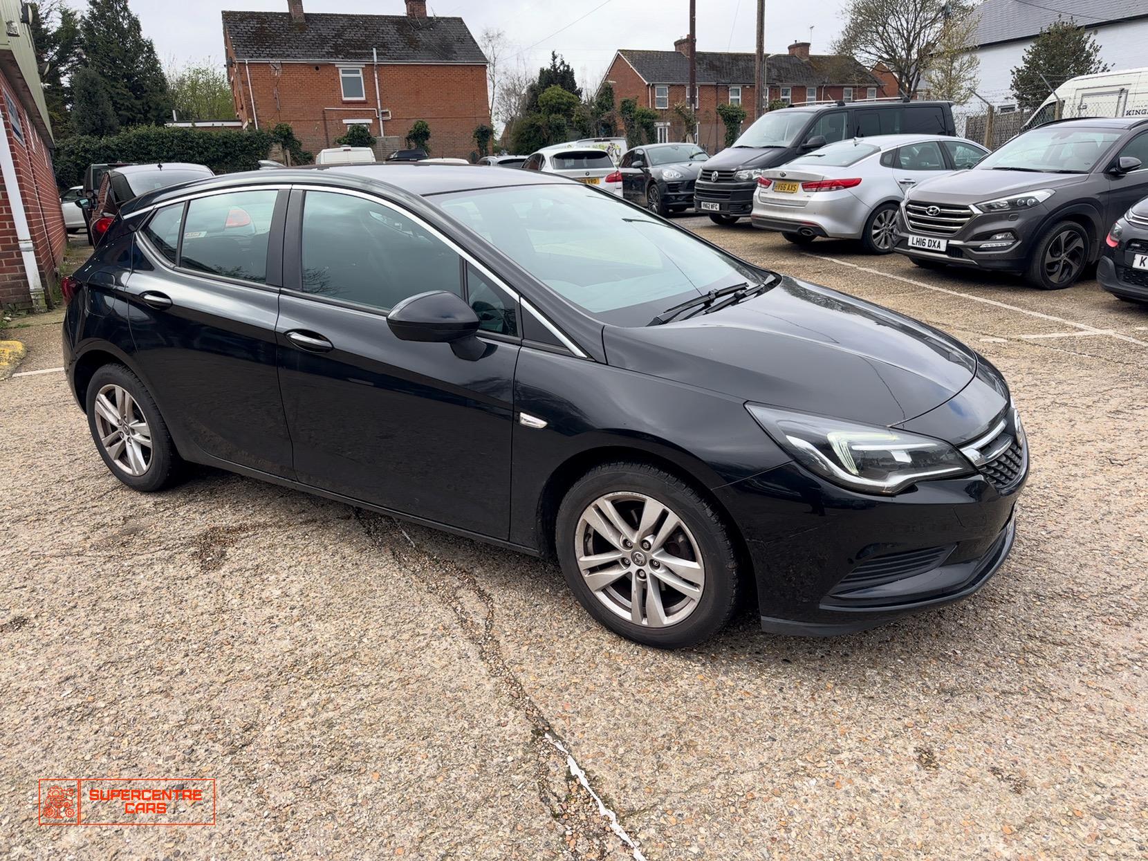 Vauxhall Astra 1.0i Turbo ecoFLEX Tech Line Hatchback 5dr Petrol Manual Euro 6 (s/s) (105 ps)