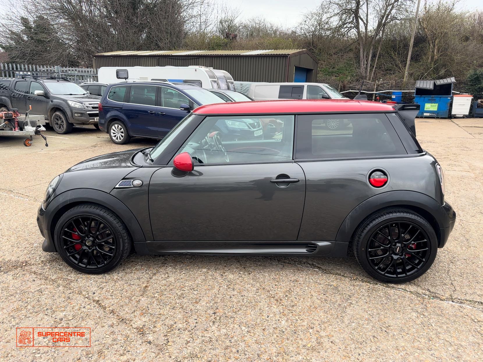 MINI Hatch 1.6 John Cooper Works Hatchback 3dr Petrol Manual Euro 5 (211 ps)