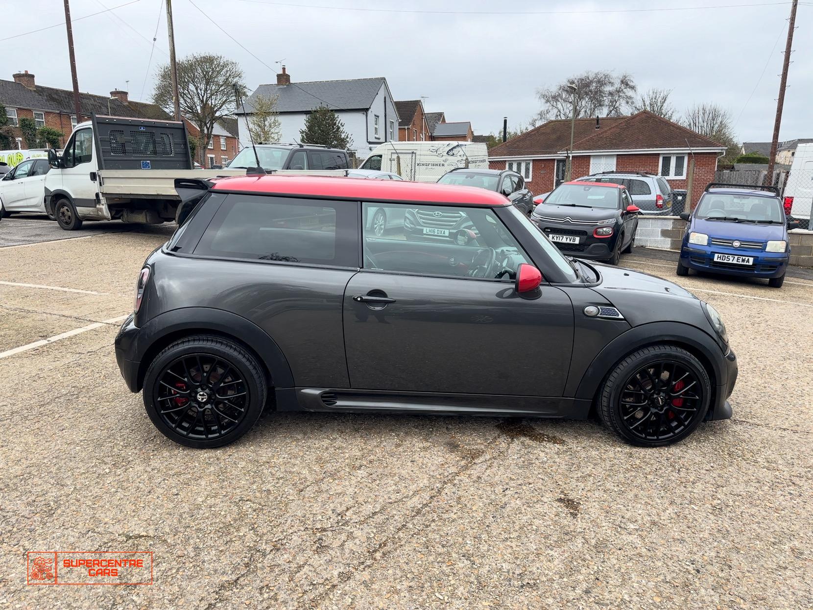 MINI Hatch 1.6 John Cooper Works Hatchback 3dr Petrol Manual Euro 5 (211 ps)