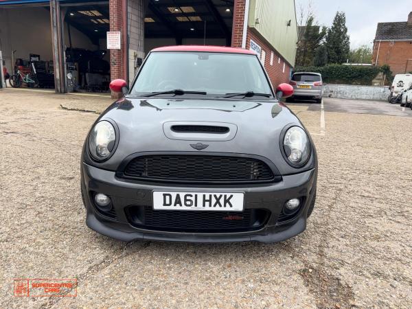 MINI Hatch 1.6 John Cooper Works Hatchback 3dr Petrol Manual Euro 5 (211 ps)