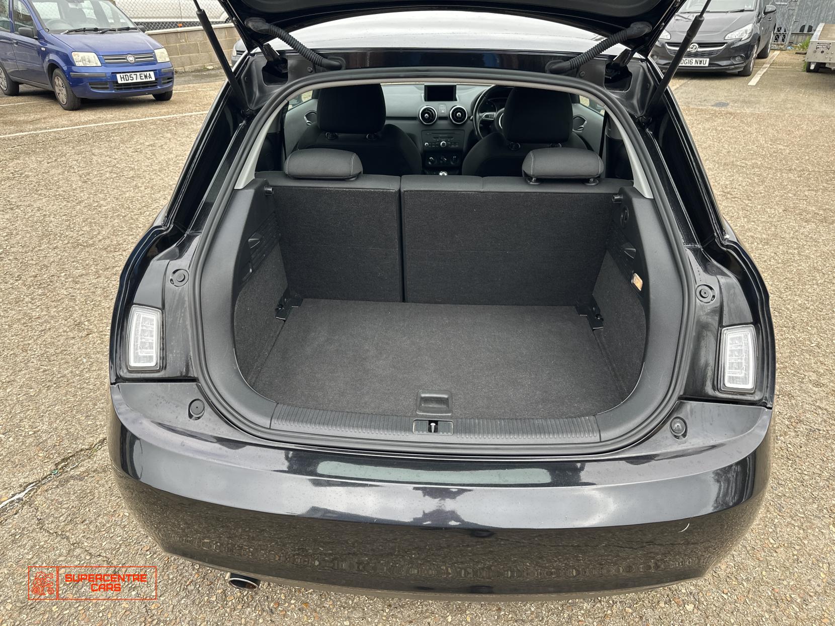 Audi A1 1.6 TDI Sport Hatchback 3dr Diesel Manual Euro 5 (s/s) (105 ps)