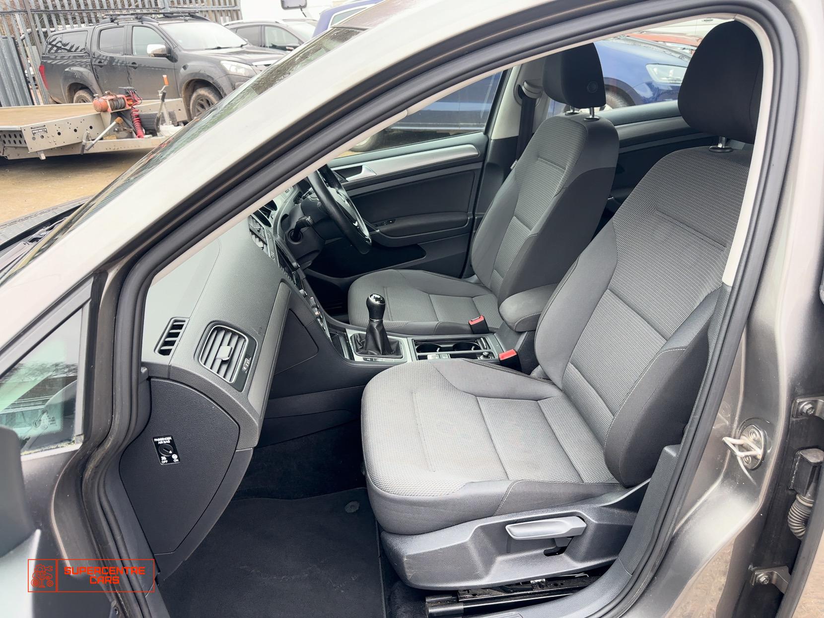 Volkswagen Golf 1.6 TDI BlueMotion Tech SE Estate 5dr Diesel Manual Euro 5 (s/s) (105 ps)