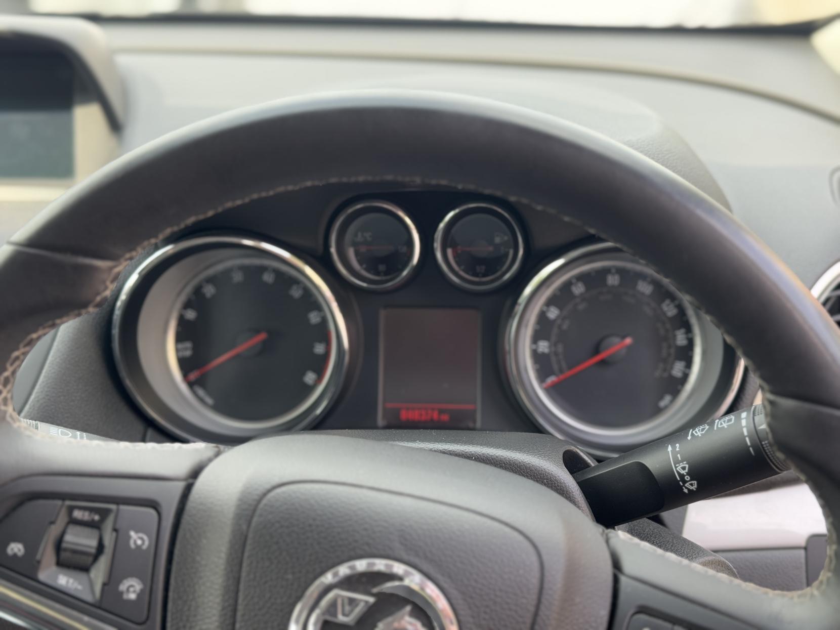 Vauxhall Mokka 1.6 Tech Line SUV 5dr Petrol Manual 2WD Euro 5 (s/s) (115 ps)