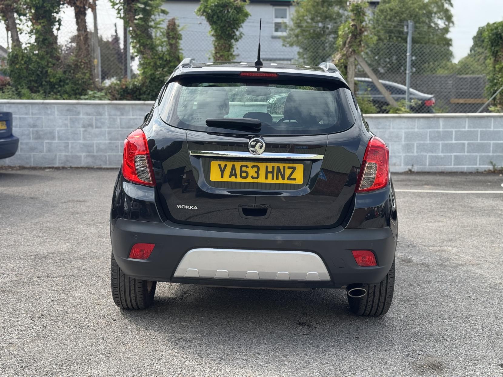 Vauxhall Mokka 1.6 Tech Line SUV 5dr Petrol Manual 2WD Euro 5 (s/s) (115 ps)