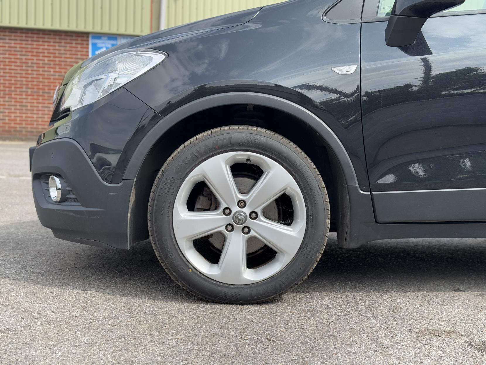 Vauxhall Mokka 1.6 Tech Line SUV 5dr Petrol Manual 2WD Euro 5 (s/s) (115 ps)