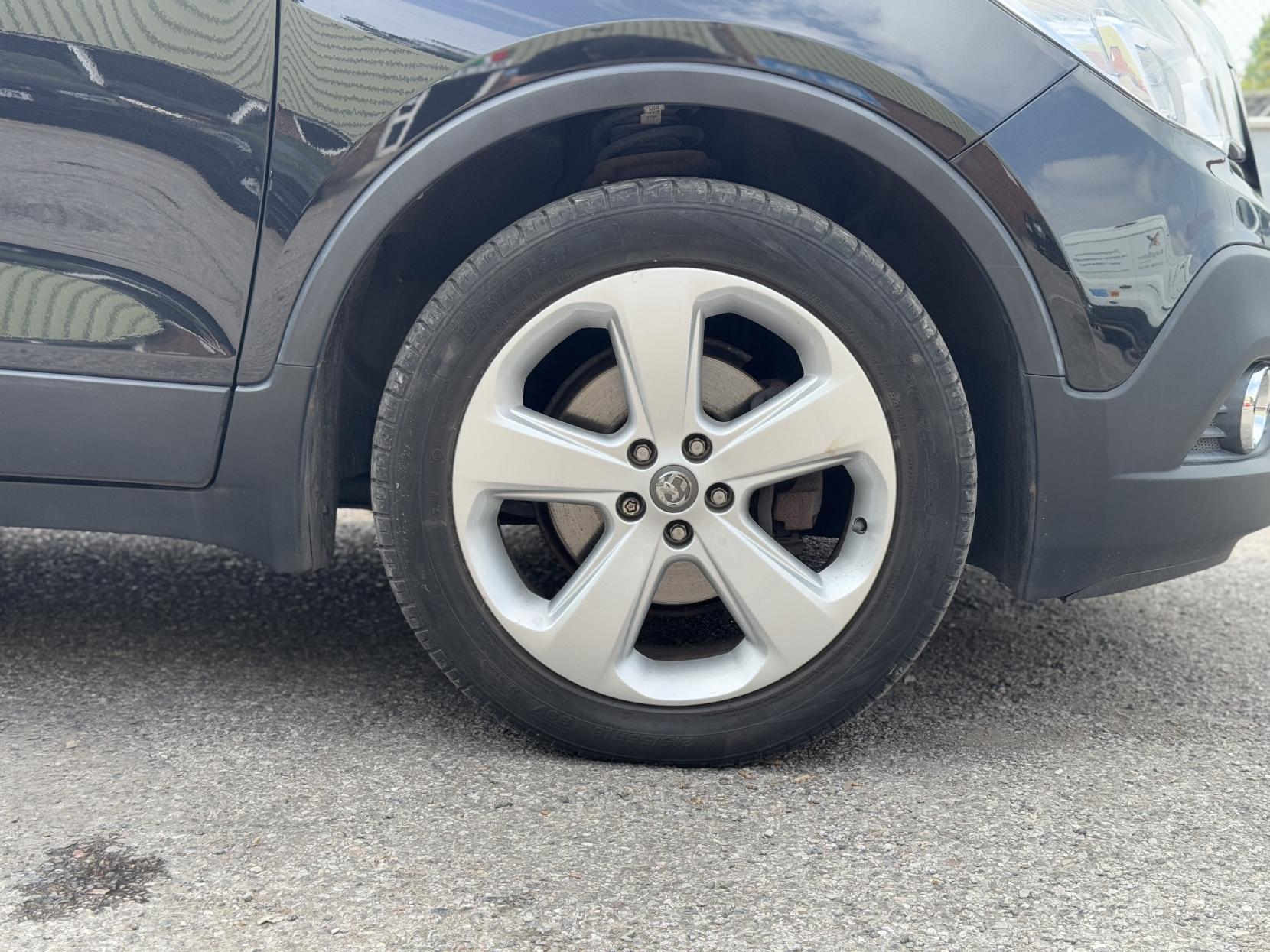 Vauxhall Mokka 1.6 Tech Line SUV 5dr Petrol Manual 2WD Euro 5 (s/s) (115 ps)