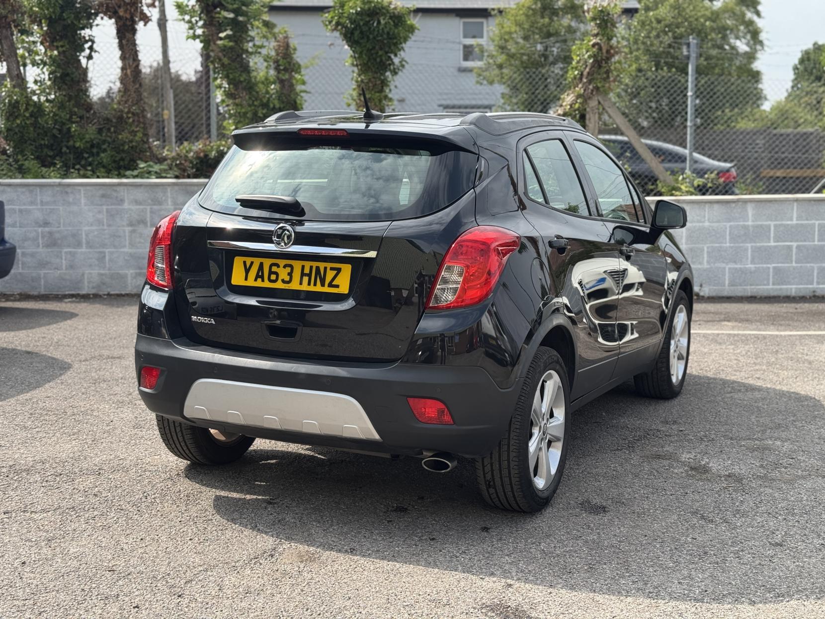 Vauxhall Mokka 1.6 Tech Line SUV 5dr Petrol Manual 2WD Euro 5 (s/s) (115 ps)