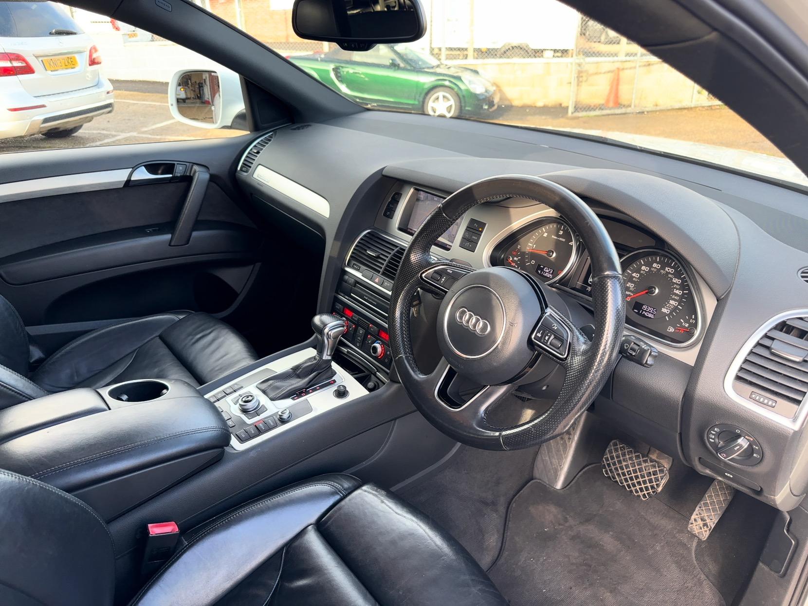 Audi Q7 3.0 TDI V6 S line Plus SUV 5dr Diesel Tiptronic quattro Euro 5 (s/s) (245 ps)