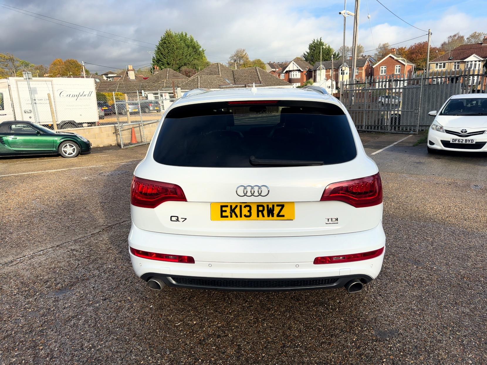 Audi Q7 3.0 TDI V6 S line Plus SUV 5dr Diesel Tiptronic quattro Euro 5 (s/s) (245 ps)