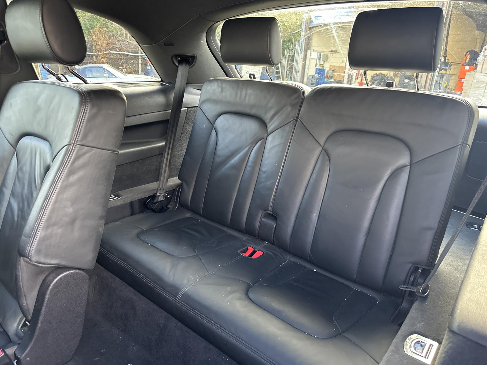 Audi Q7 3.0 TDI V6 S line Plus SUV 5dr Diesel Tiptronic quattro Euro 5 (s/s) (245 ps)